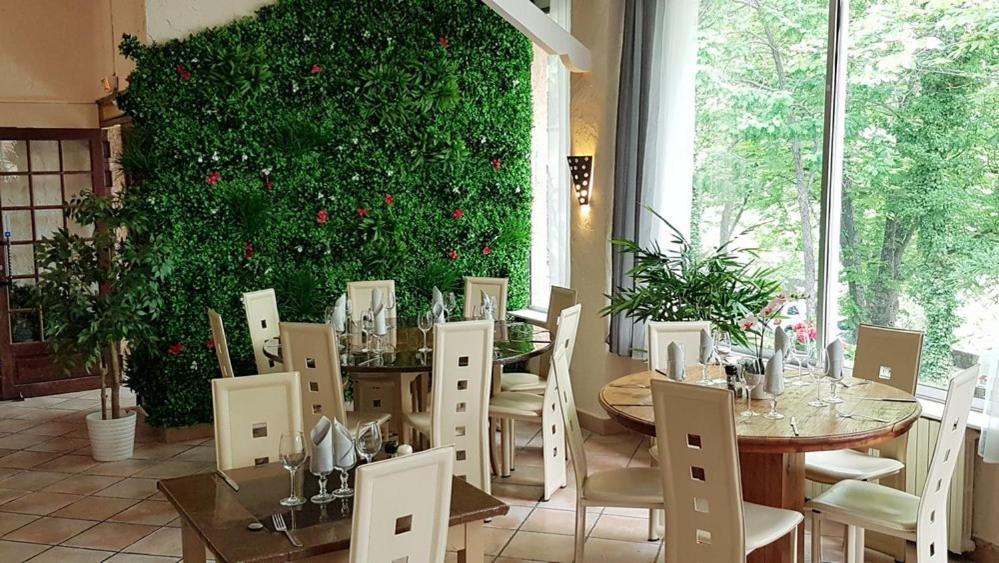 Le Comptoir Hotel Sainte-Croix-de-Verdon Bagian luar foto